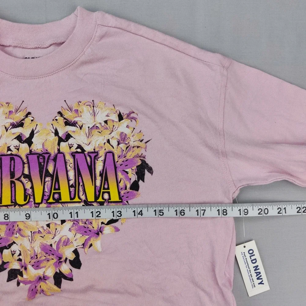 Old Navy Graphic Tee Girl XL Pink Nirvana Floral Heart Cropped Long Sleeve Shirt
